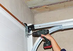 Indianapolis Metro Garage Door Repair Service Indianapolis, IN 317-623-0286 Indianapolis Metro Garage Door Repair Service Indianapolis, IN 317-623-0286 - installation-side